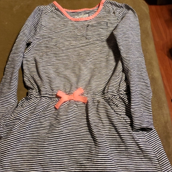 Oshkosh long top size 6 - Picture 1 of 2